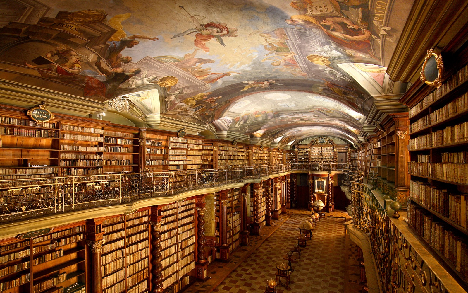 201407-w-most-beautiful-libraries-in-the-world-klementinum-prague.jpg