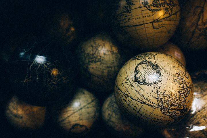 globes-1246245__480.jpg