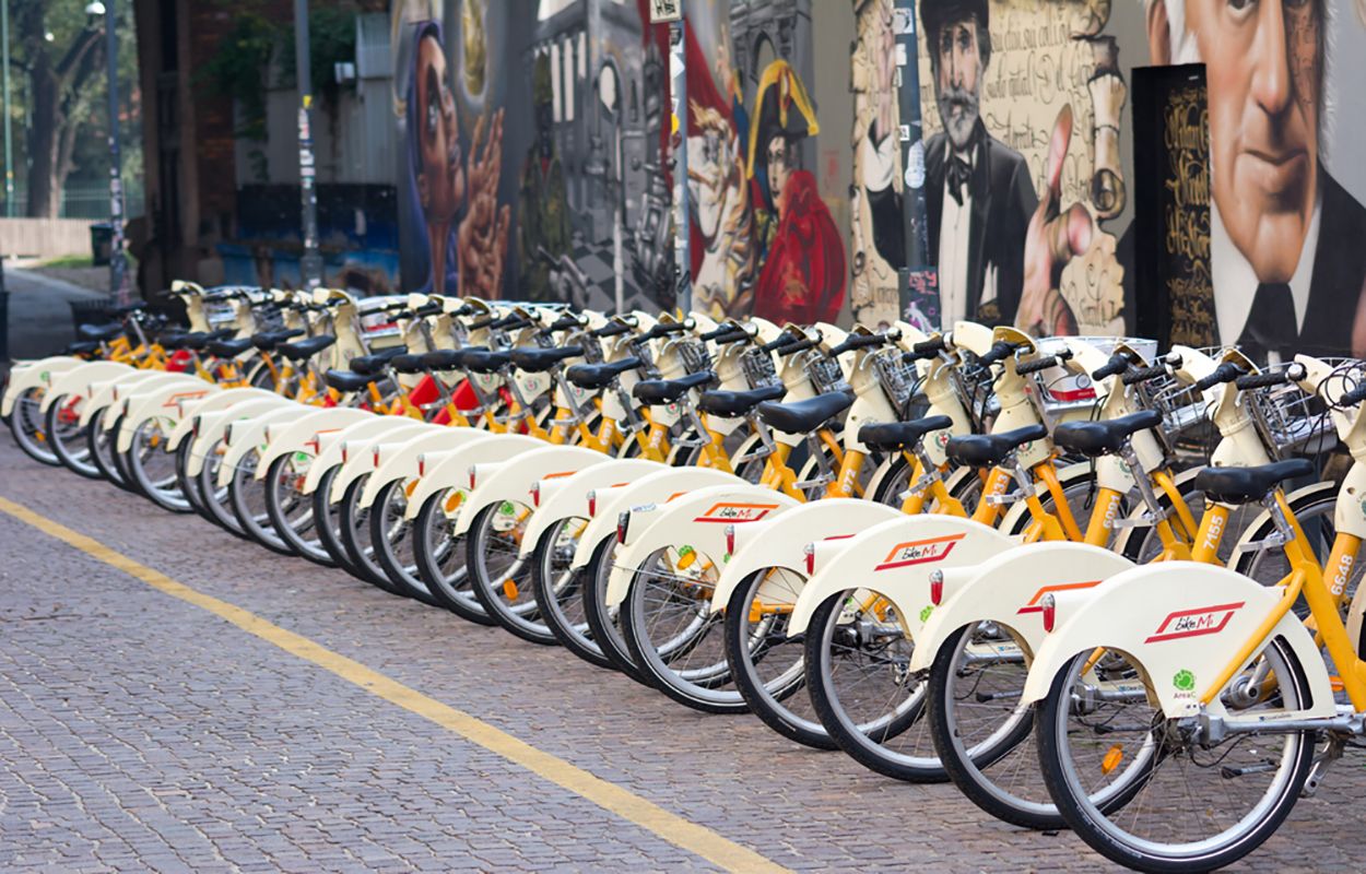 shutterstock_525605968 bikeshare.jpg