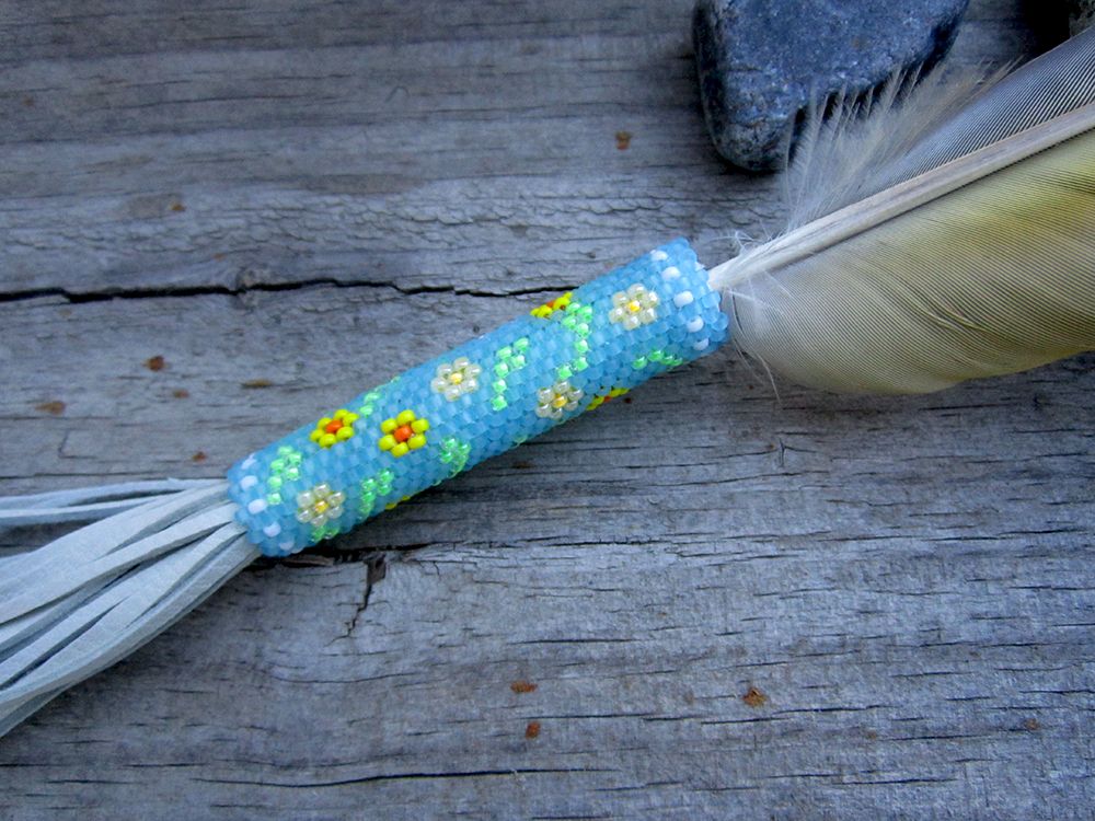 Macaw Peyote Stitch lemon flower Smudge Feather 1g.jpg