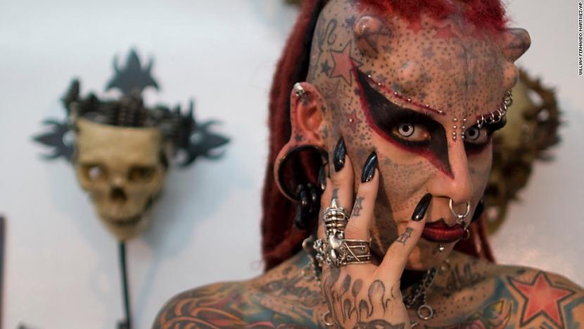 Body-Modifications--8.jpg