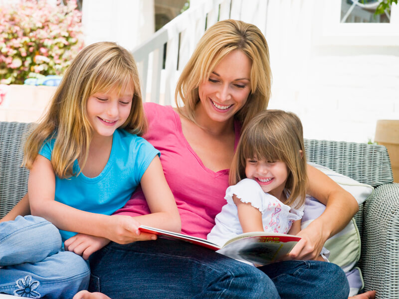 get-kids-reading-2 (1).jpg