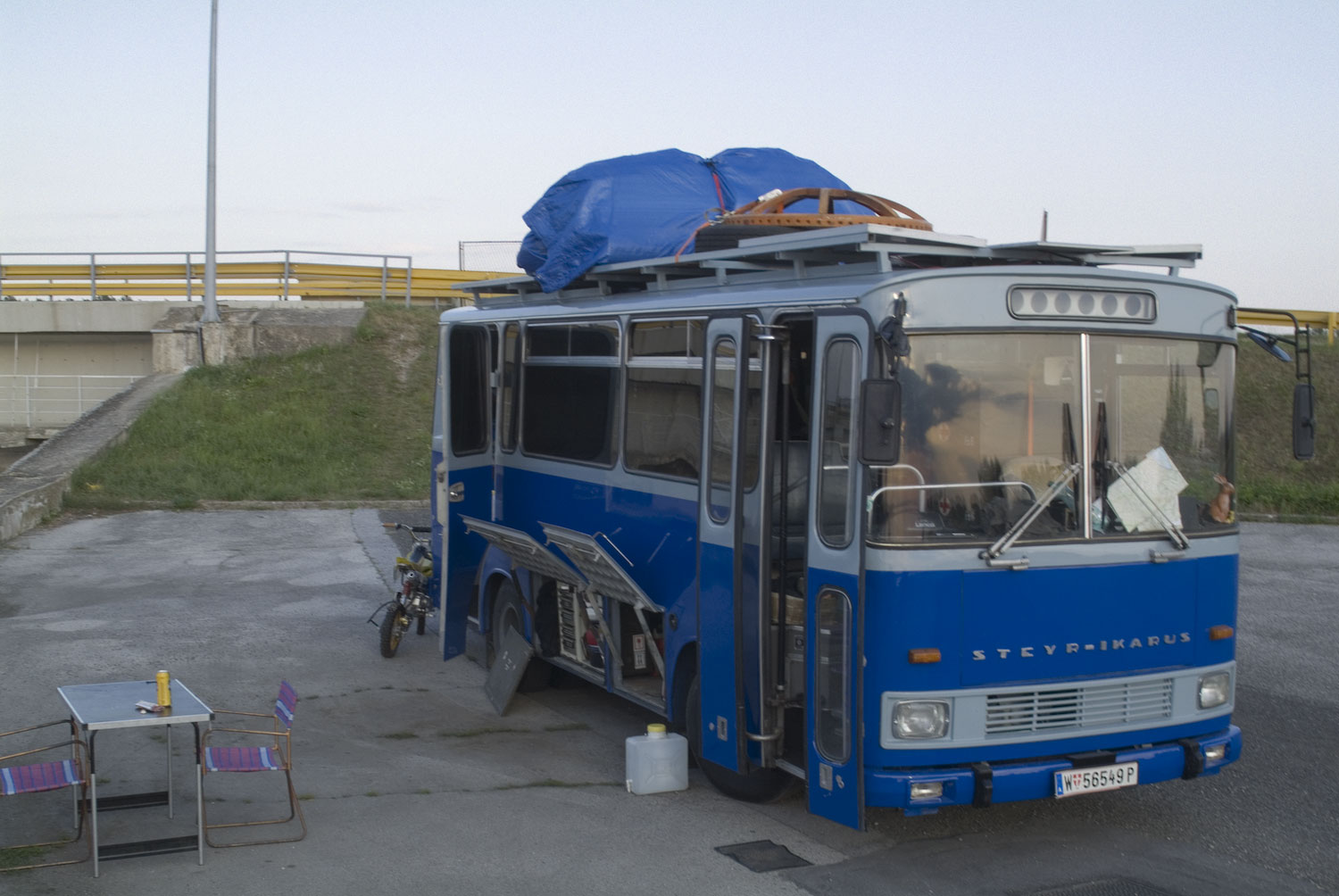 01 TheBus.jpg