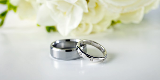 rings_couple_wedding_silver_flowers_80327_1920x1080.jpg