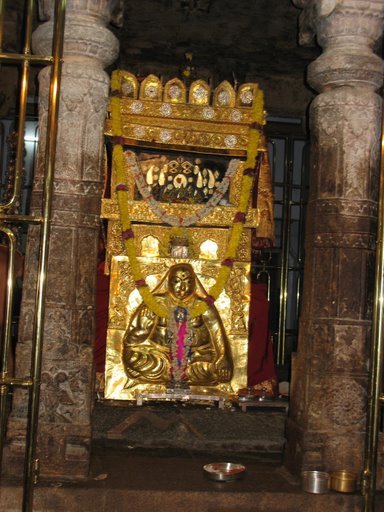 Mantralayam-Guru-Raghavendra-Swamy-Temple.jpg