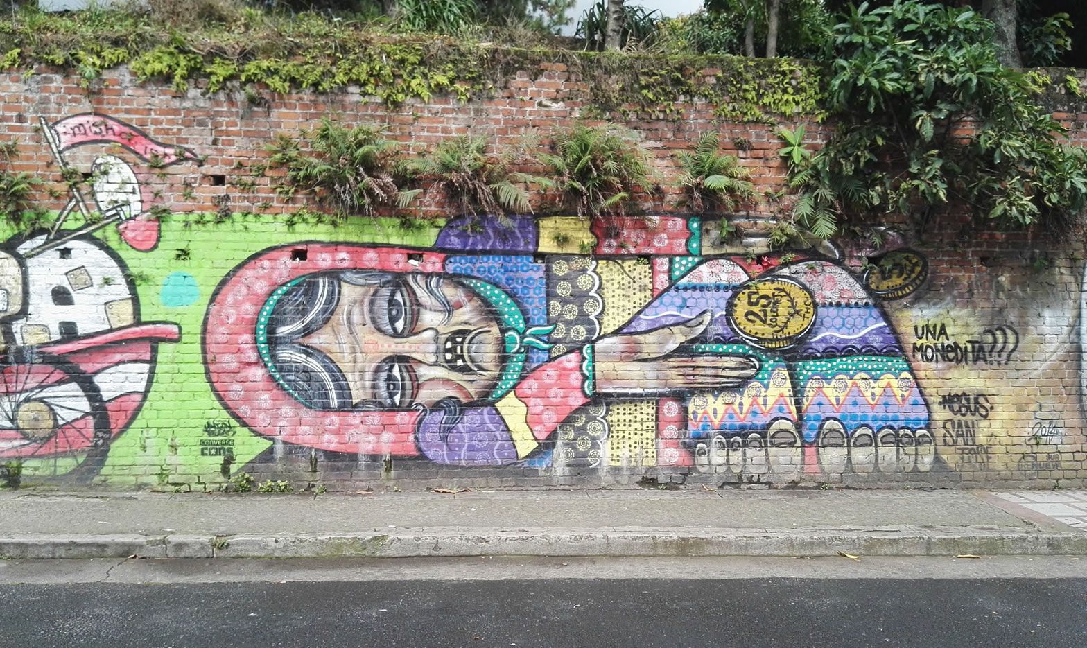 Graffiti in San Jose  Costa Rica Near Parque Nacional
