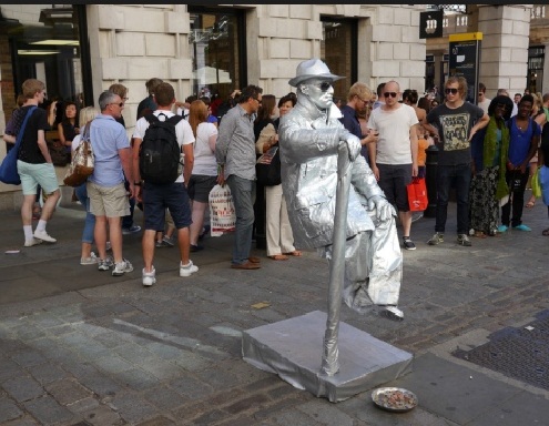 Another street performer in London's Covent Garden.jpg