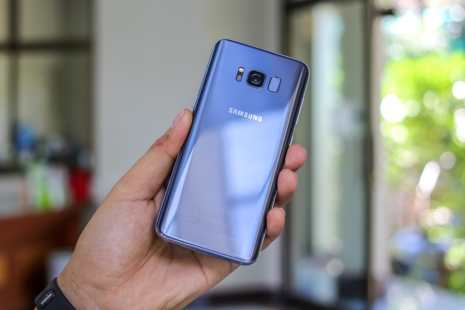 换了个新手机 / Samsung Galaxy S8 (雾屿蓝)