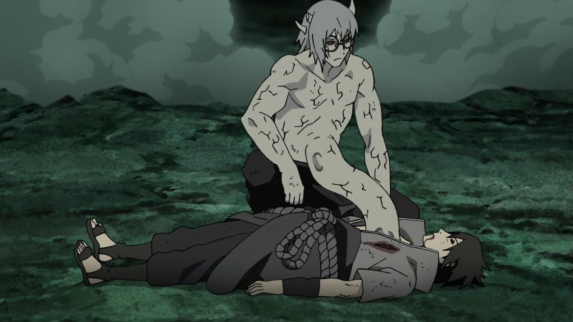 Kabuto_sanando_a_Sasuke.png