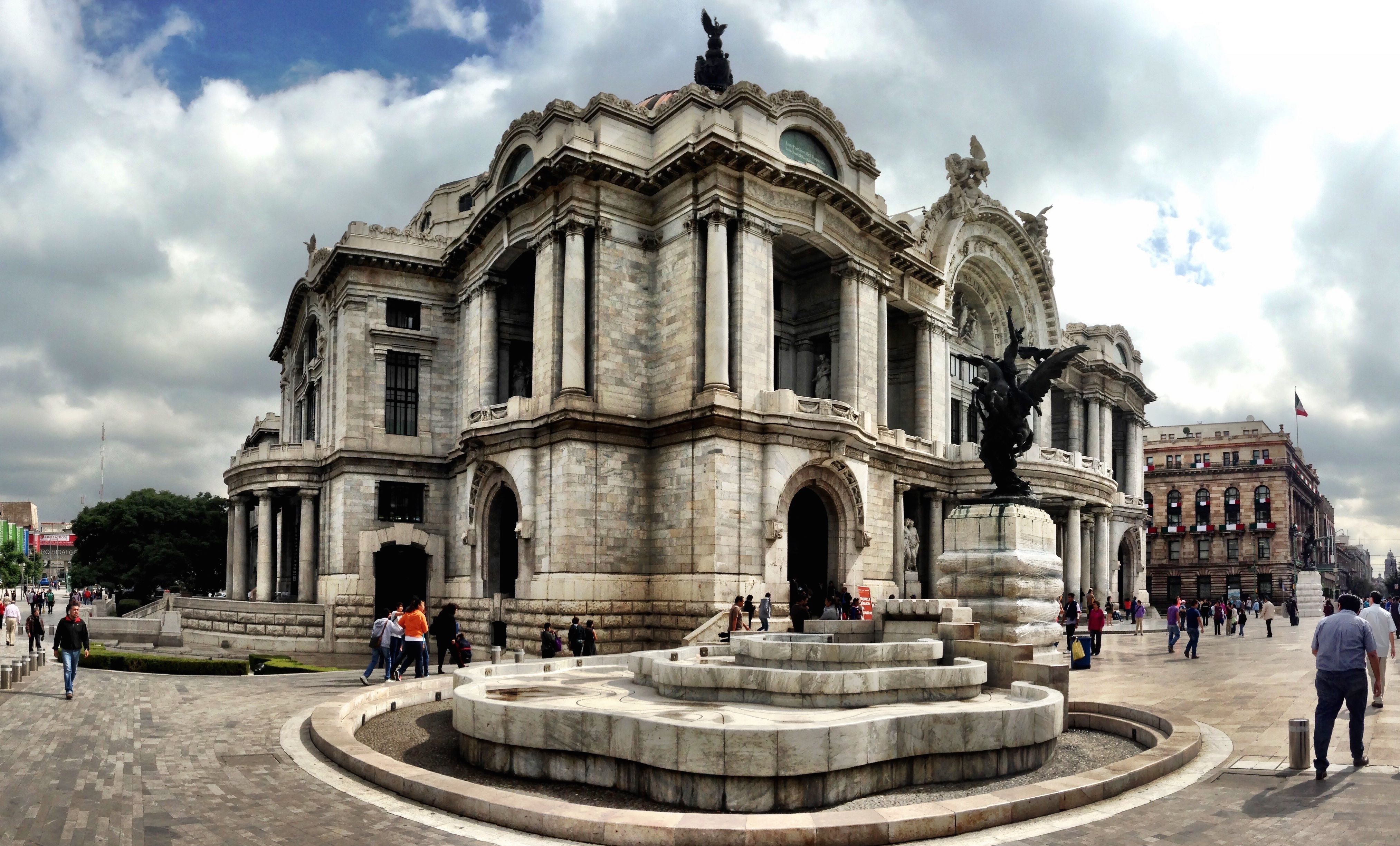 Palacio De Bellas Artes.jpg