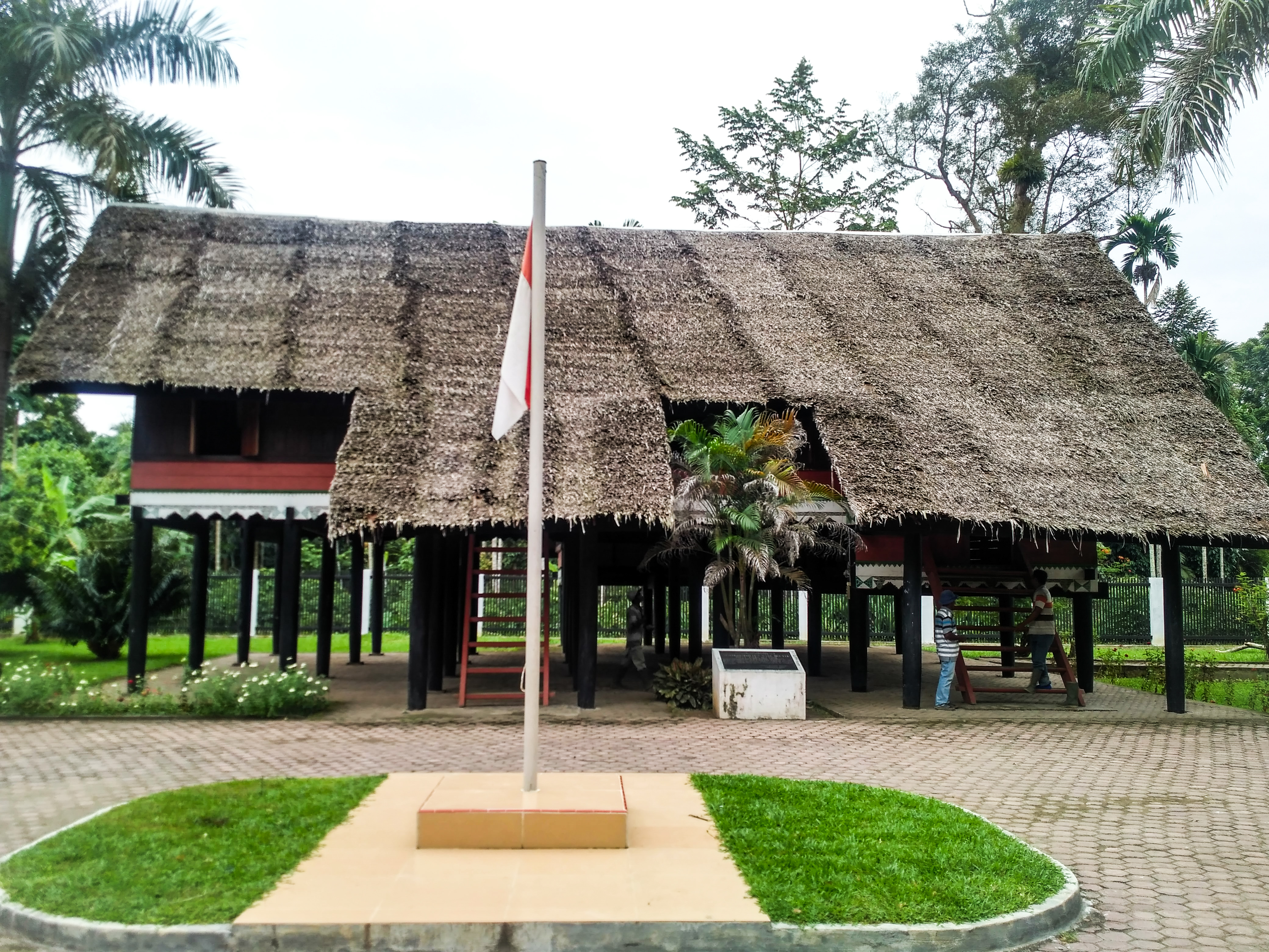 Penjelasan Tentang Rumah  Adat  Sumatera Utara Ceria Bulat u