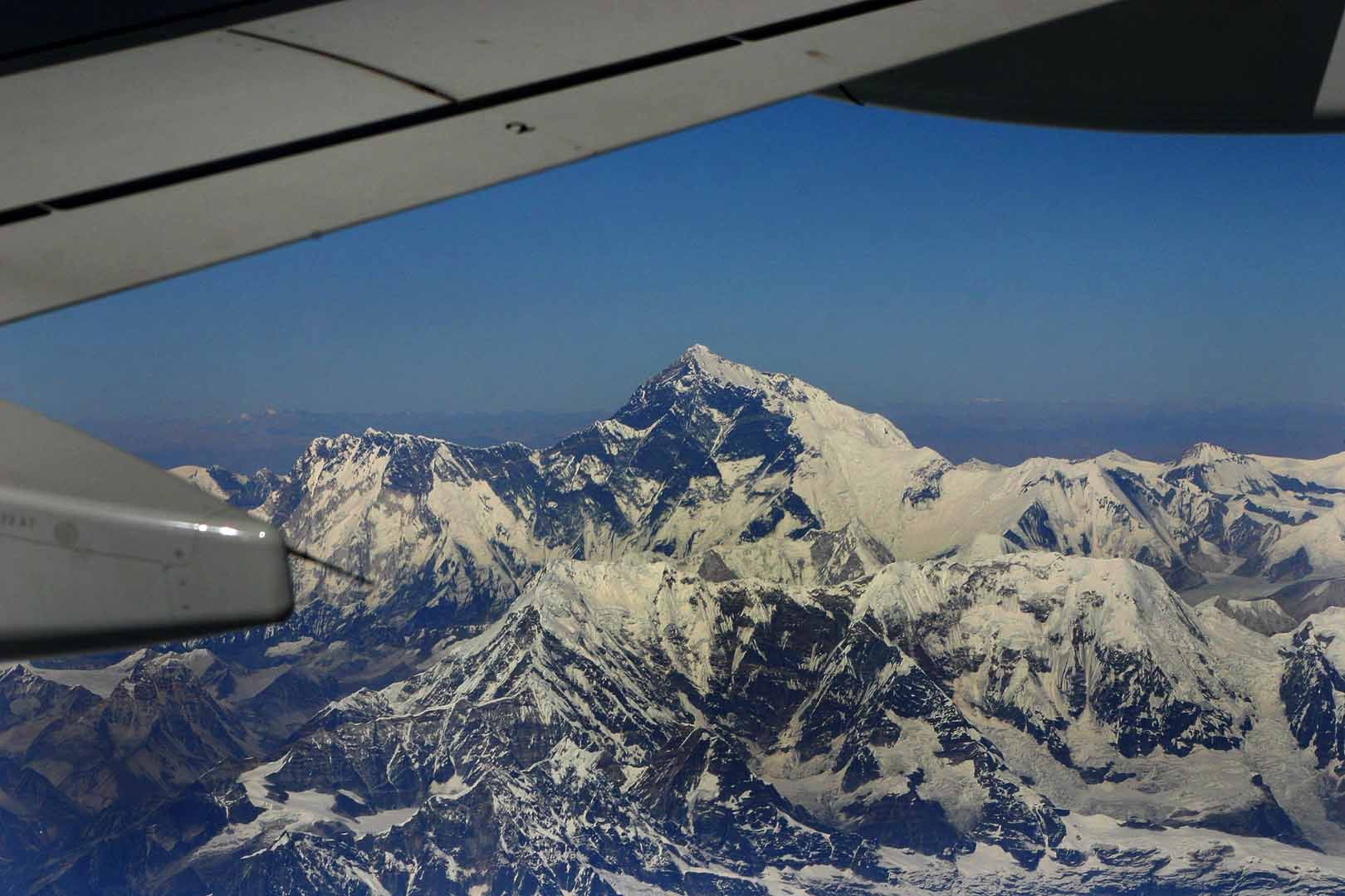 Himalayas_Mt._Everest_(63452584)_(2).jpg