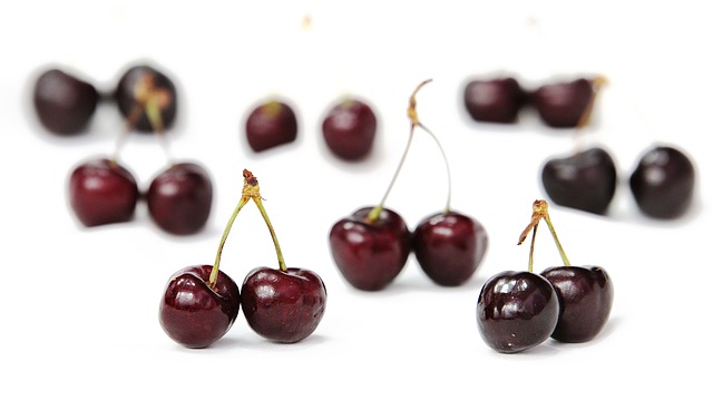 cherries-371233_640.jpg