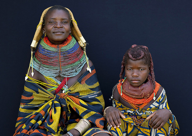 Mwila women 3.jpg