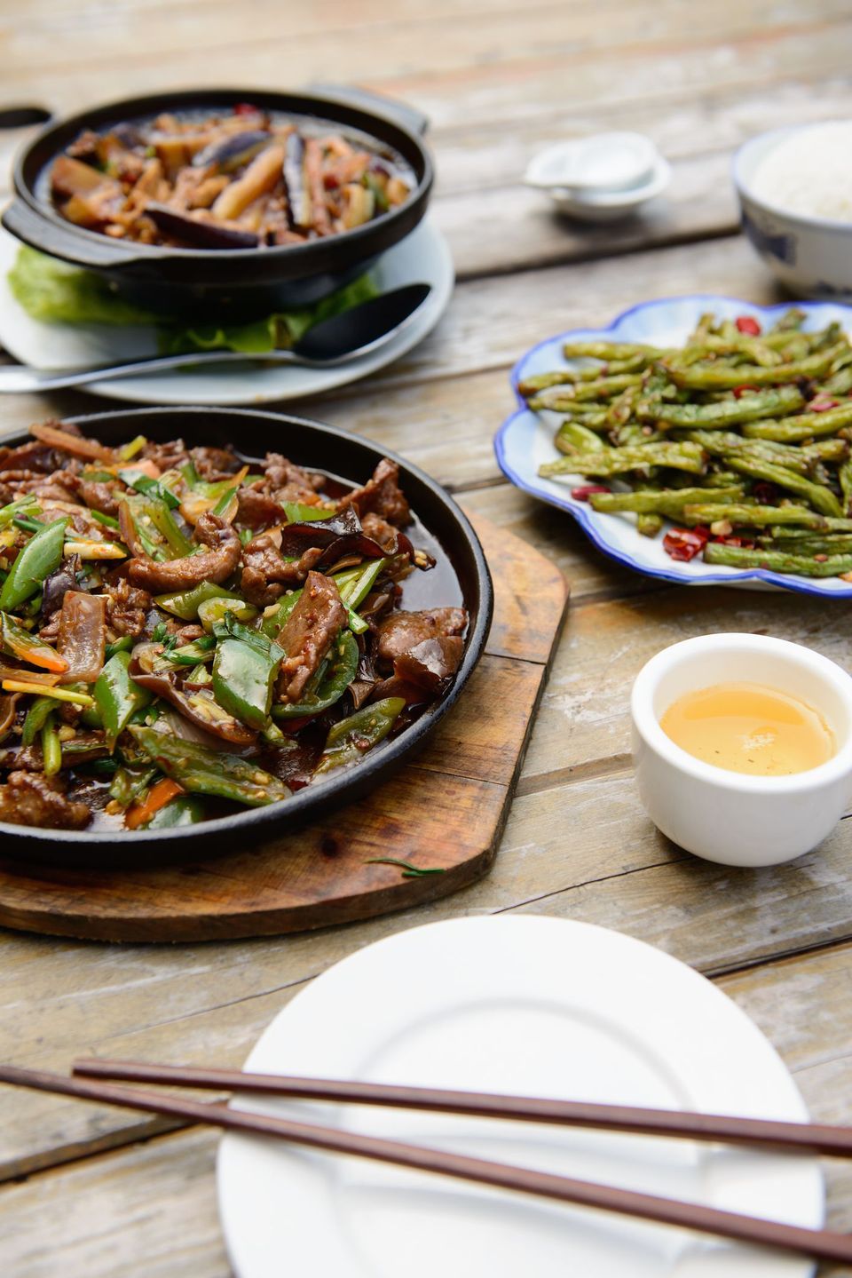 Chinese-food-GettyImages-164860113-58ac5bf85f9b58a3c9040b17.jpg