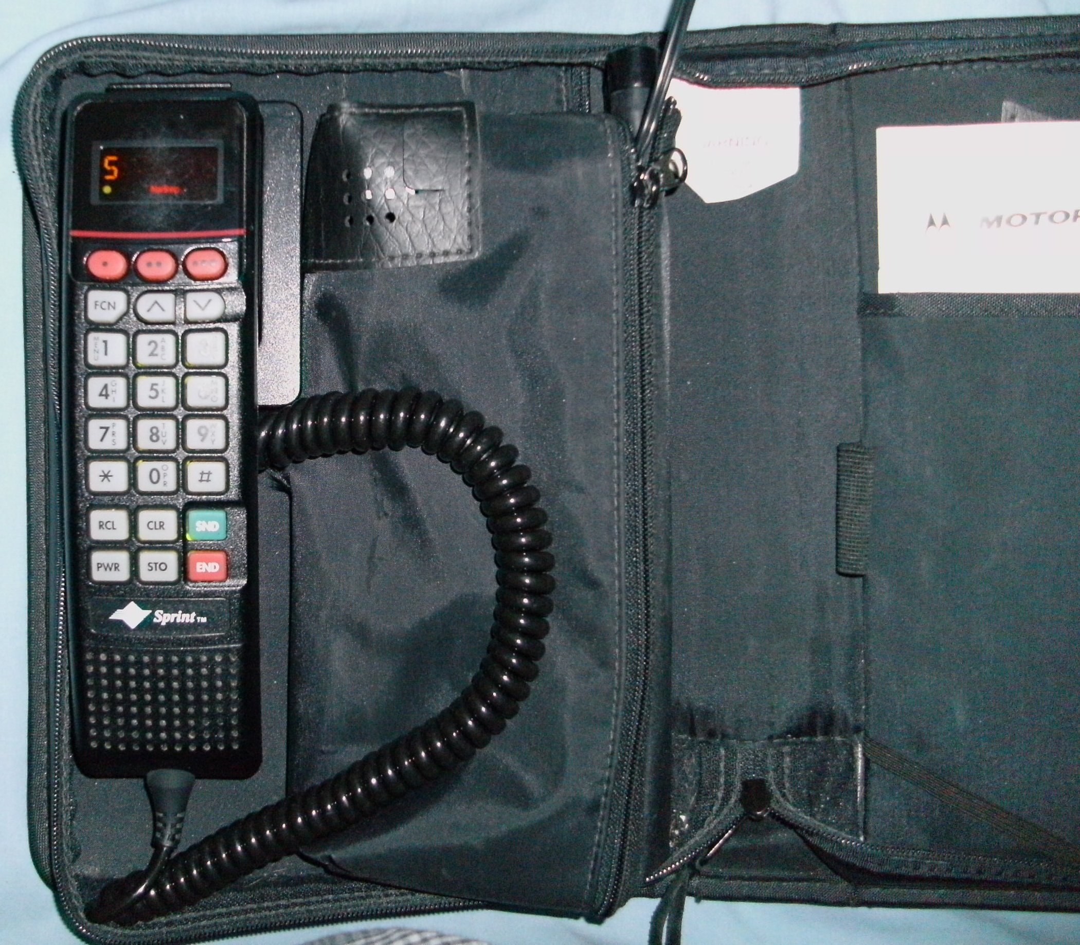 Motorola2900BagPhone.JPG
