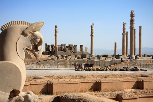 1436599468_ruins_of_persepolis_by_mehdis.jpg