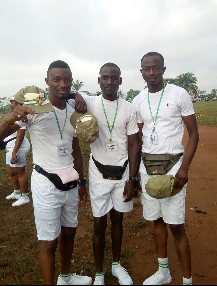 Your Favorite Corper. I feel like serving Nigeria all my life I swear..  #Nysc #National YouthService #Chinekeboy @mufasatundeednut