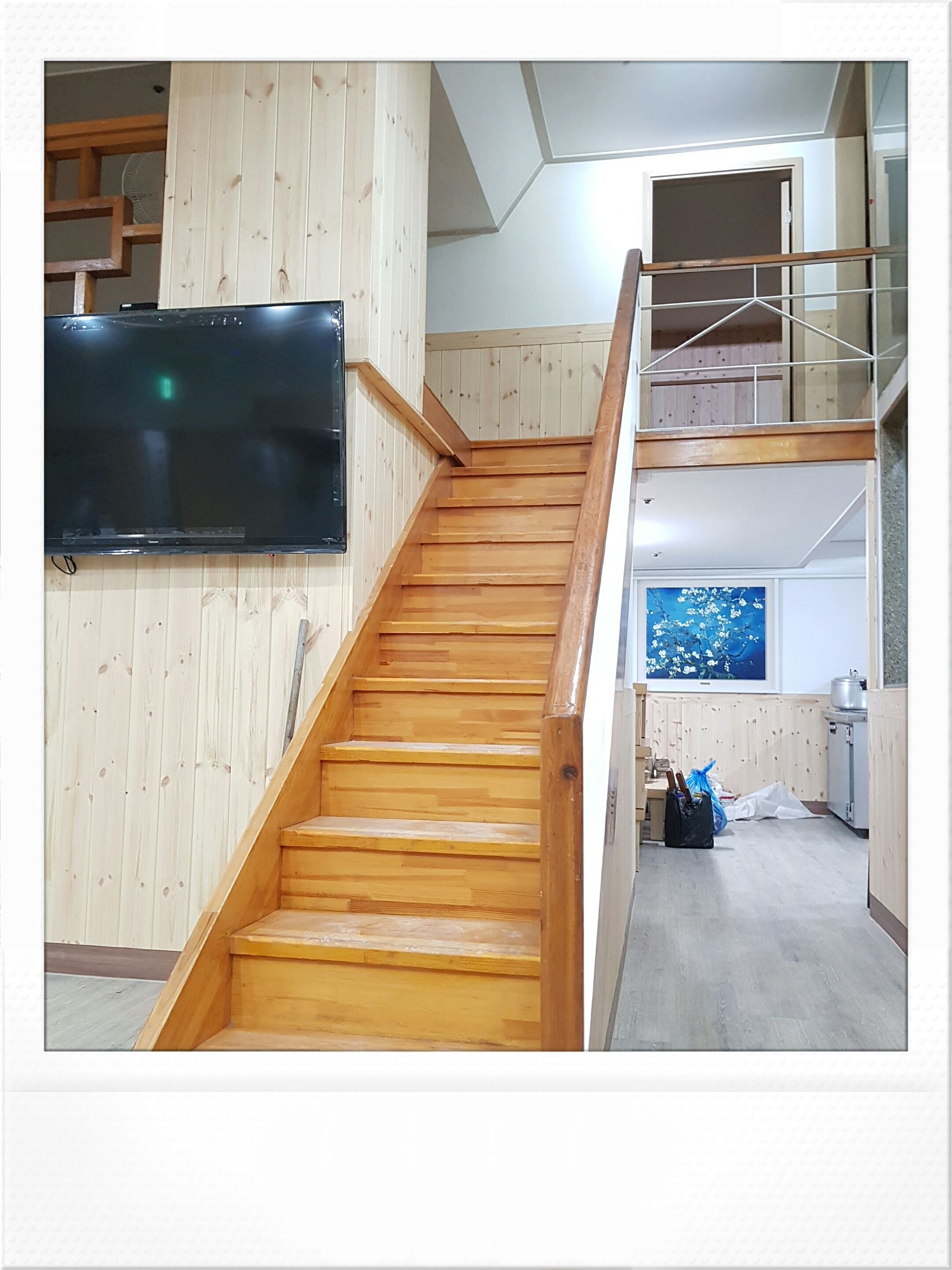 Studio_20170806_194321.jpg