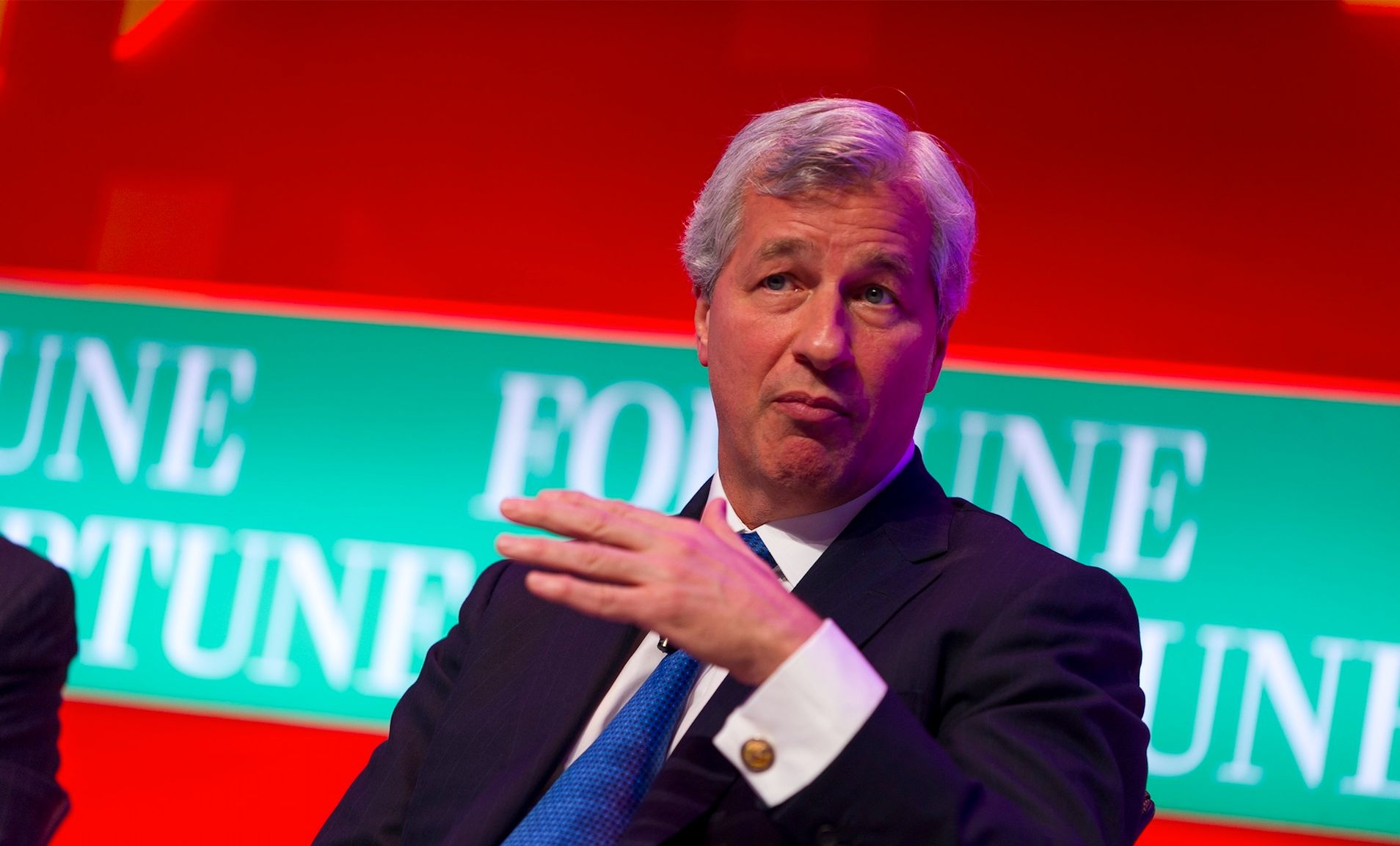 Jamie Dimon accusé de manipulation de marché par Blockswater.jpg