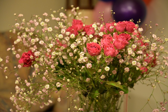 flower-arrangement-726814_640.jpg