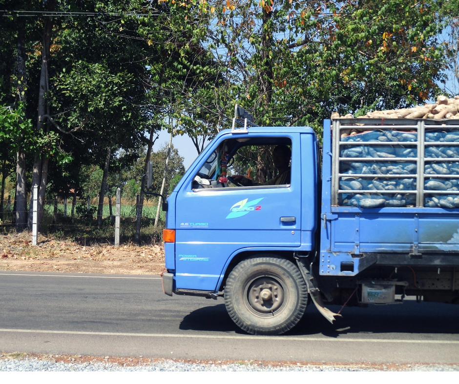 thailand produce truck phen district fitinfun.jpg