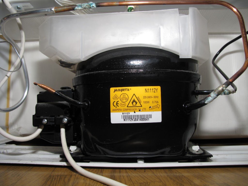 Refrigerator-compressor.jpg