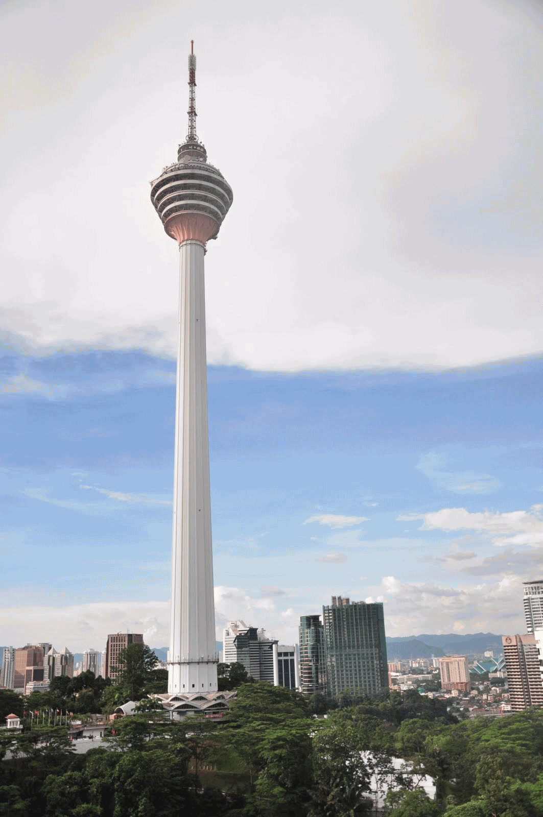 Beautiful-Image-Of-Kuala-Lumpur-Tower.gif