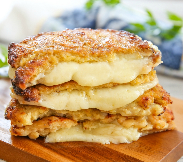 cauliflower-grilled-cheese-8(1).jpg