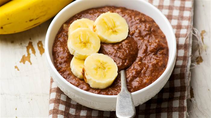 chocolate-banana-oatmeal-today-170111-tease_aabab6927aac7e541a9902afee4d50d7.today-inline-large.jpg