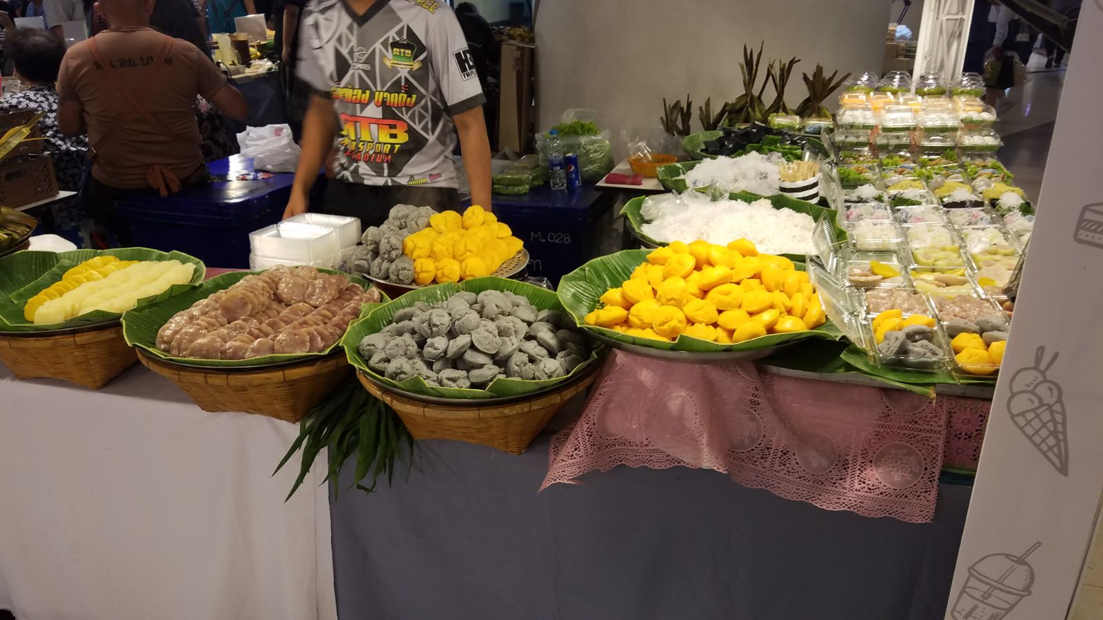 Bangkok-Market-Dessert.jpeg