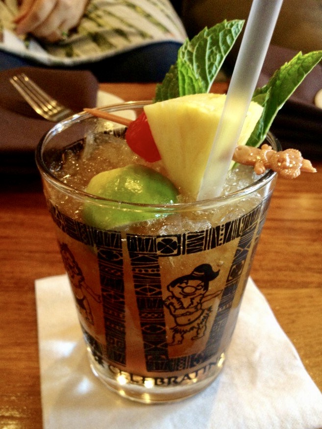 Trader_Vic's_Mai_Tai.jpg