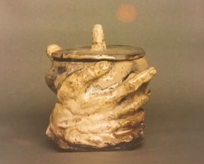 hands pot.jpg