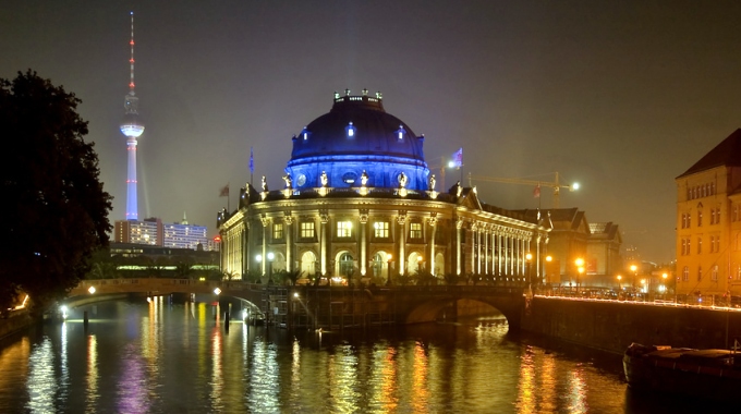 Deutschland_Berlin_Fernsehturm_680.jpg