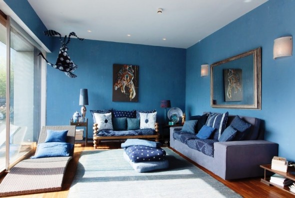 Blue-Living-Room-Design-Idea-590x396.jpg