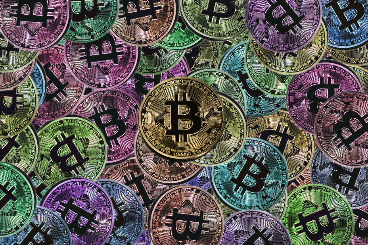 bitcoin-2651926_1280.jpg