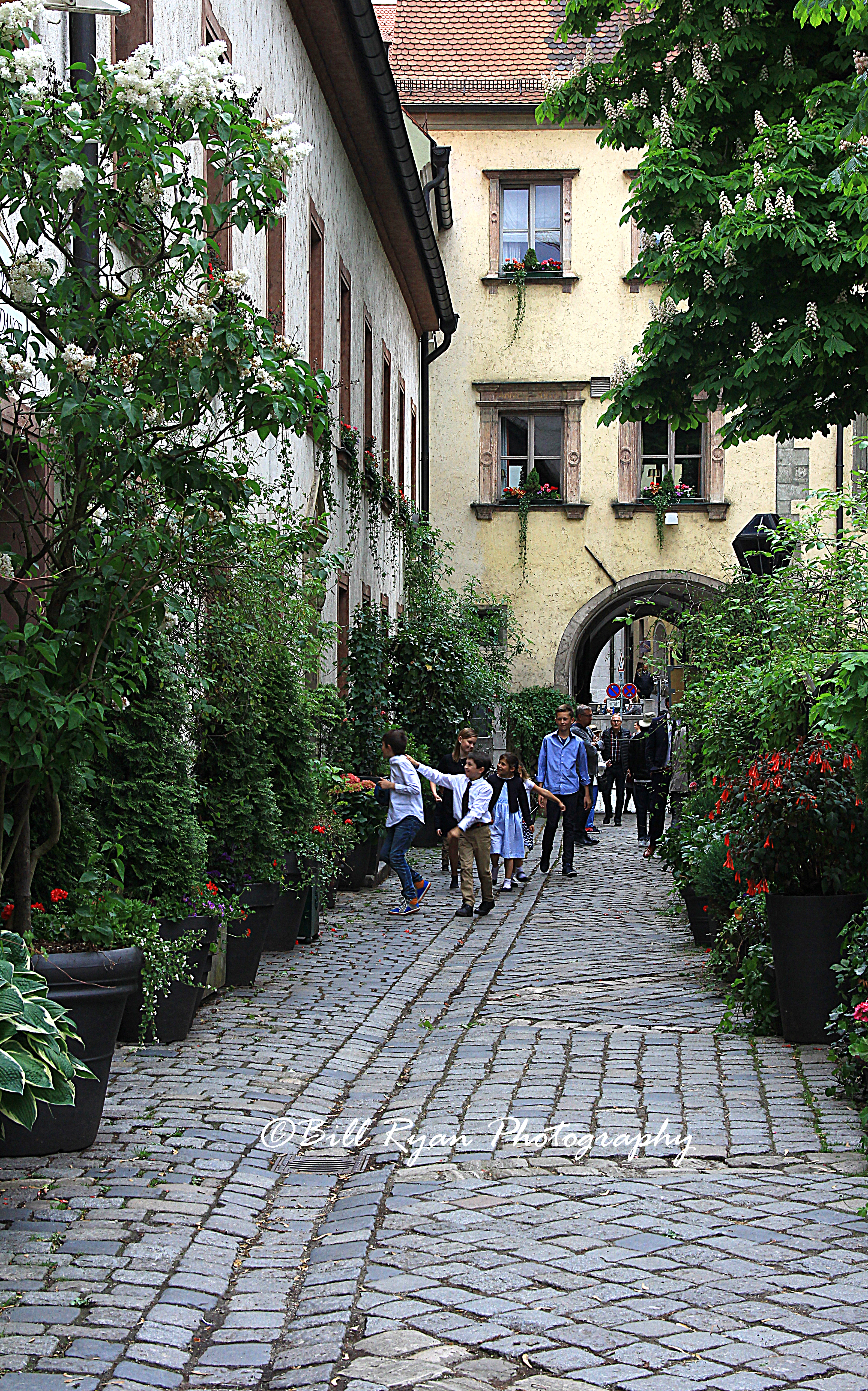 Cobblestone walkway - Regensburg - IMG_9754.jpg