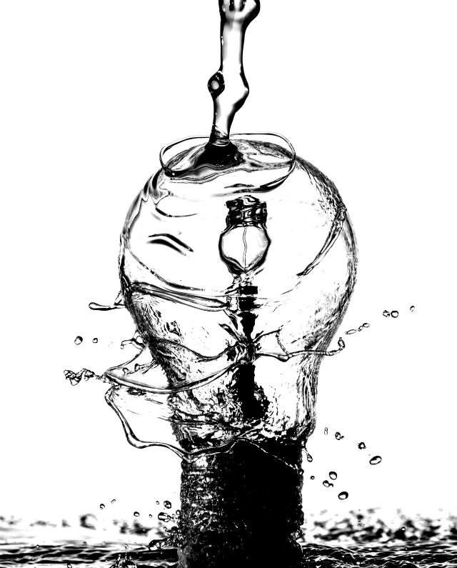 Water on bulb_640.jpg