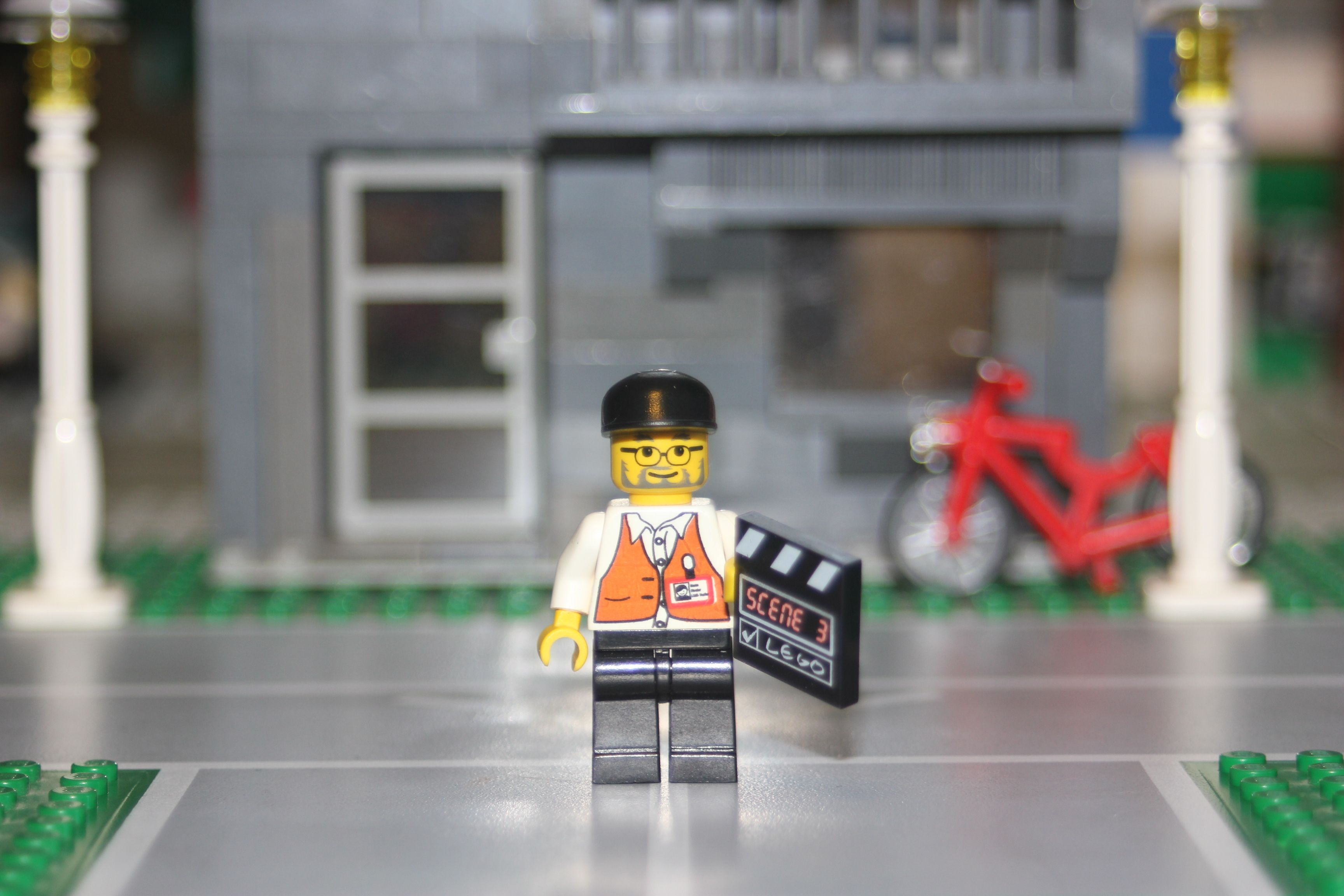 Ikke nok Ernæring badning Steemit Lego® Mini Figure Museum - DIRECTOR - 2000 - Lego® set 1349 (Steven  Spielberg MovieMaker) — Steemit