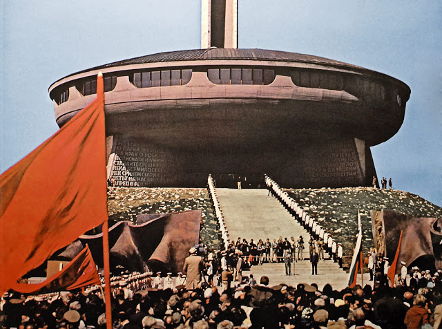 Buzludzha bulgaria 9.jpg