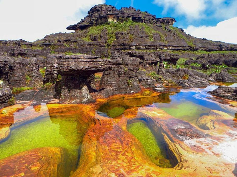 Piscina en roraima.jpg