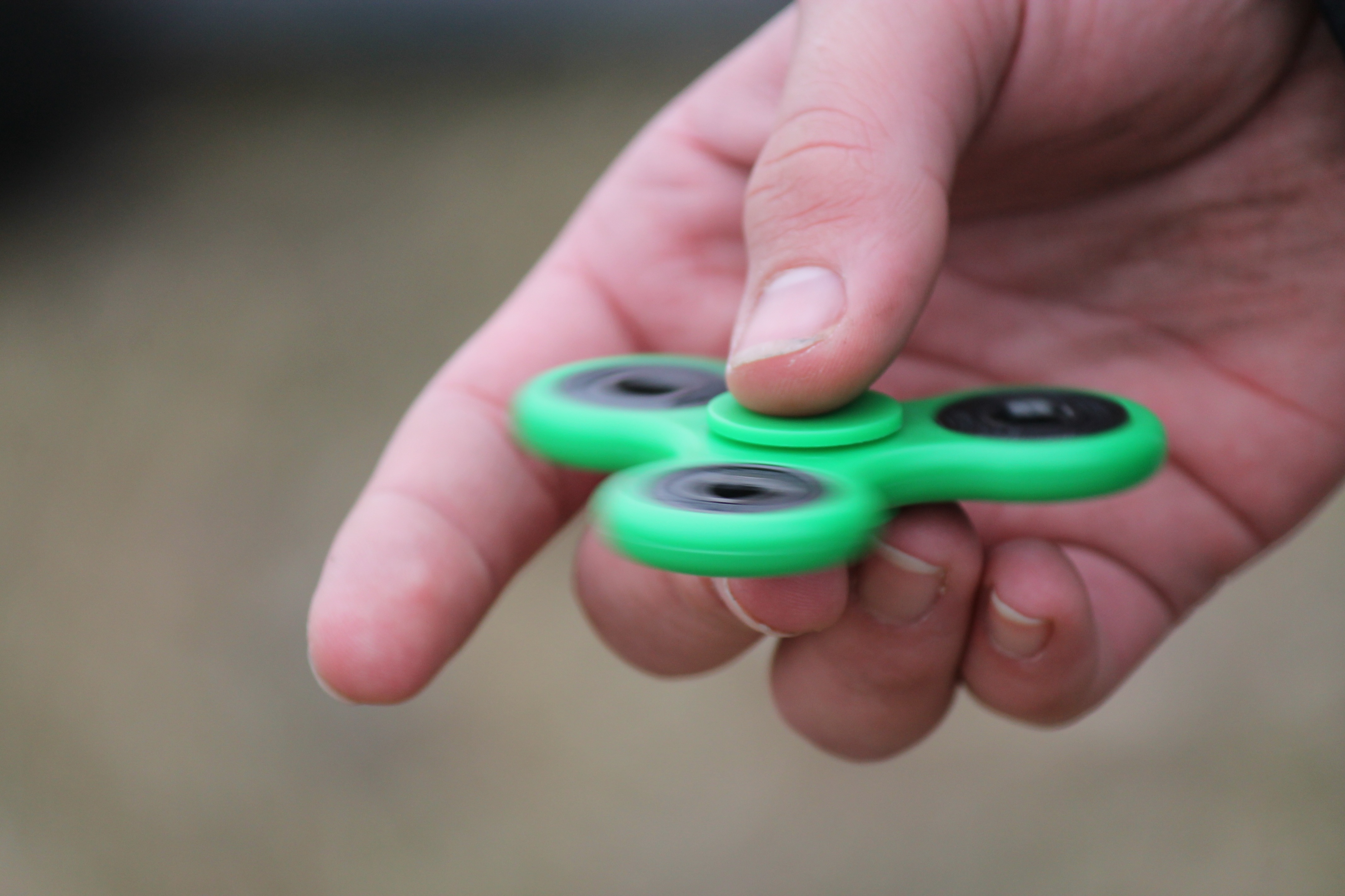 fidget-spinner-2377408.jpg