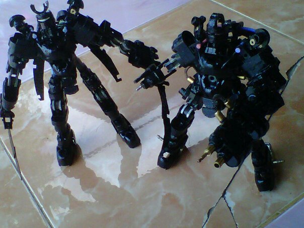 robot-iron-man-mengagumkan-dari-korek-api-gas-24.jpeg