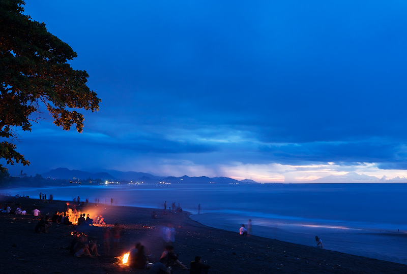 black-sand-beach-sunrise.jpg