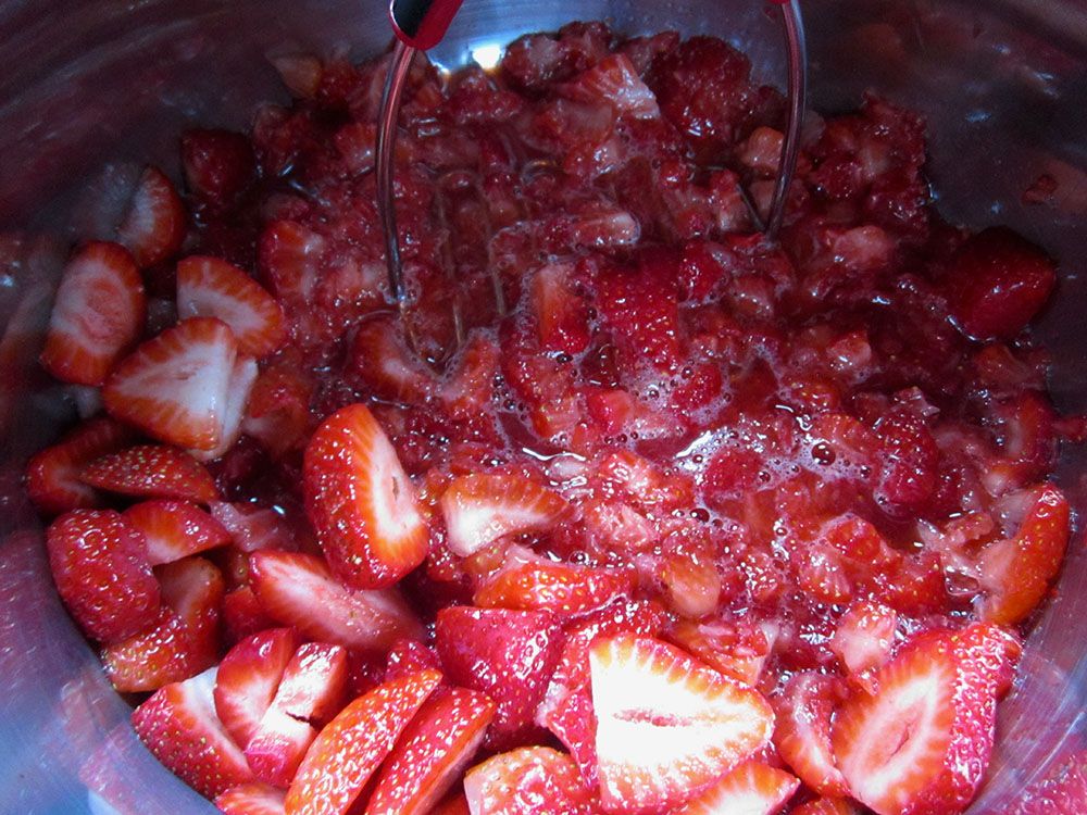 Strawberry jam 1g.jpg
