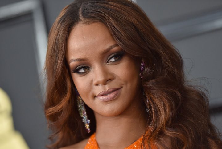 rihanna-harvard-humanitarian-award.jpg