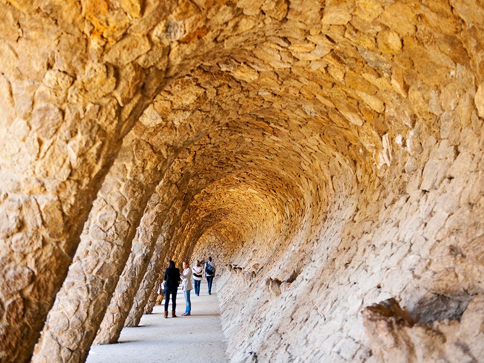 park-guell-barcelona-spain_87644_990x742.jpg