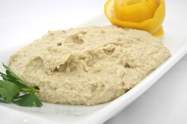 hummus-812675_640.jpg