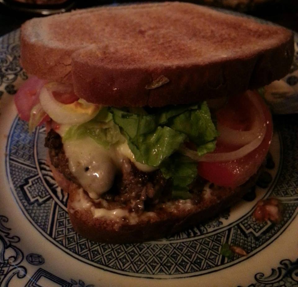 cheeseburger paridise.jpg