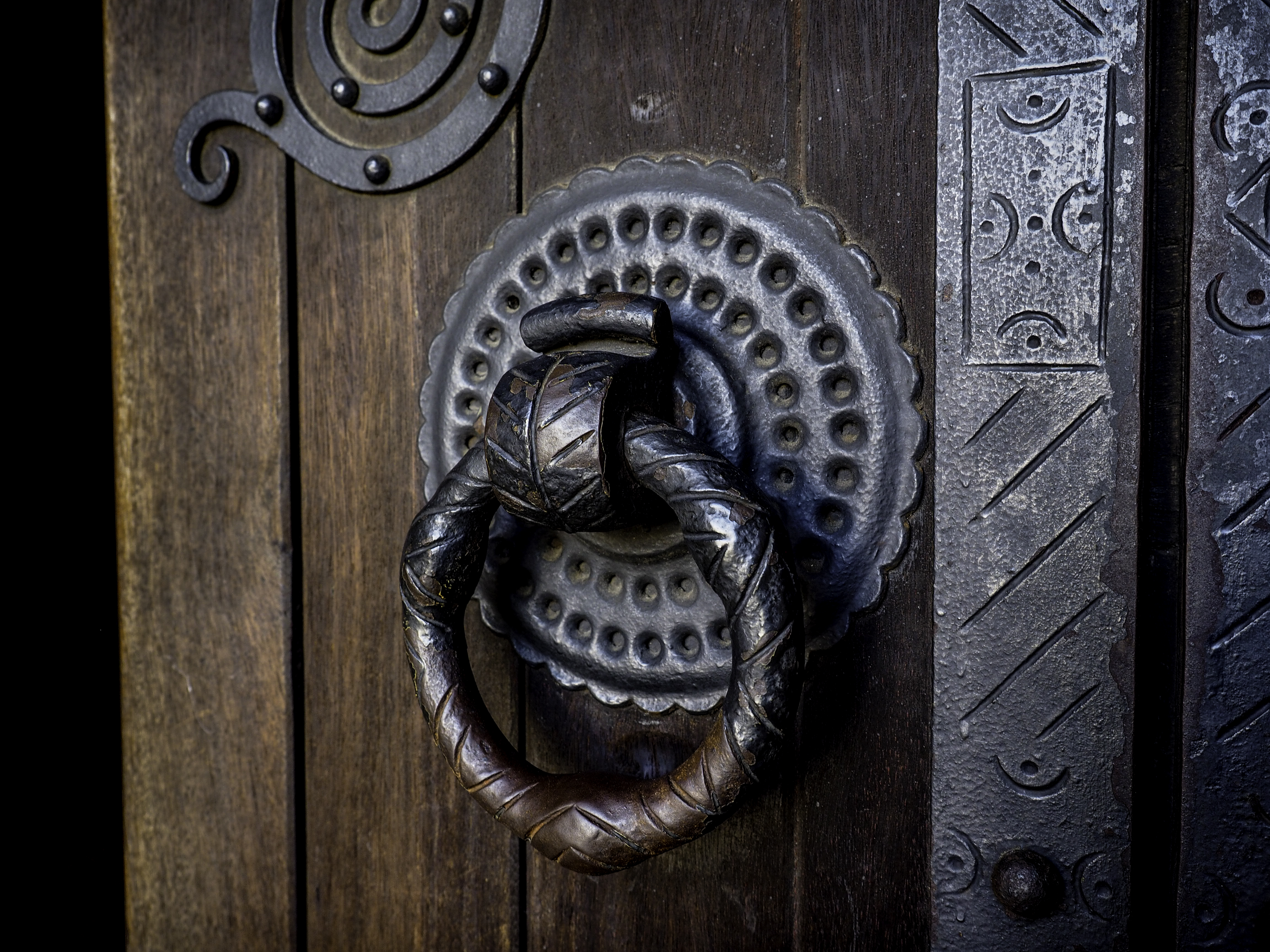 Lisbon Cathedral Door Handle.jpg